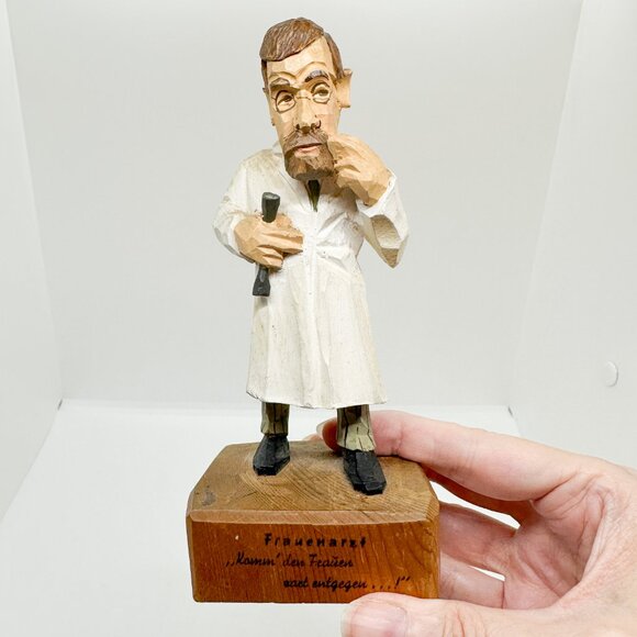 SOLD Vtg German Carved Wood Doctor Obstetrician Creepy Baby Halloween Oddities - Picture 10 of 11
